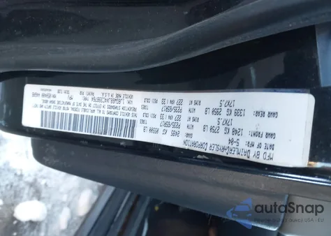 2004 Jeep Grand Cherokee Overland z USA, uszkodzony, nr VIN 1J8GW68JX4C398764